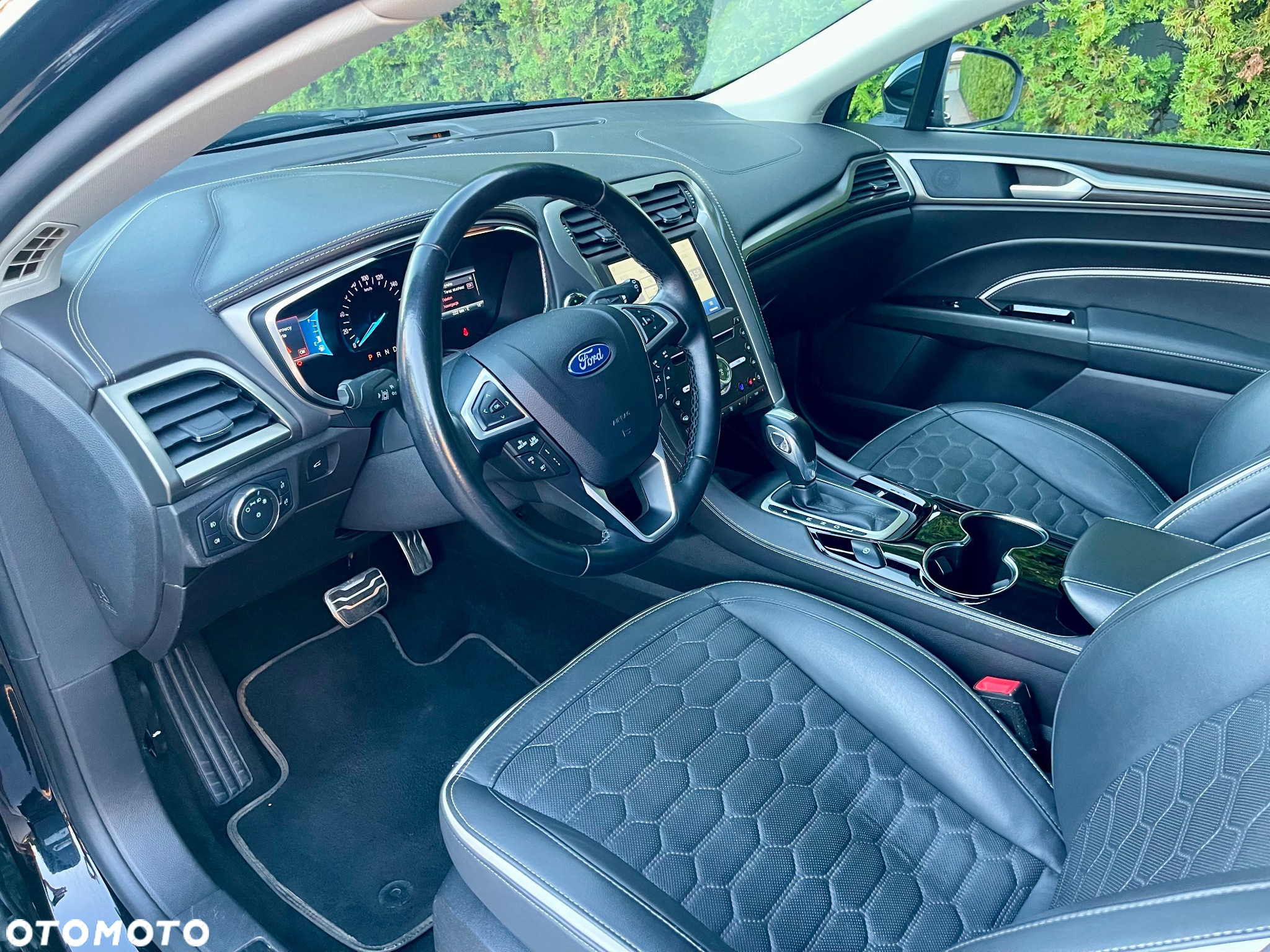 Ford Mondeo 2.0 Hybrid Vignale Plus - 12