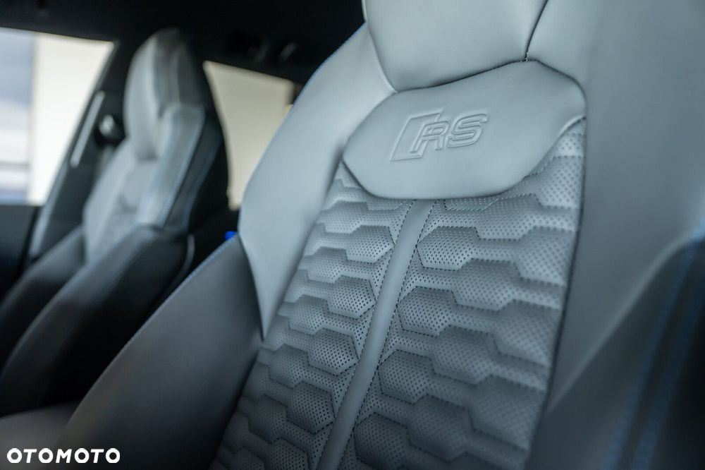 Audi RS Q8 - 11