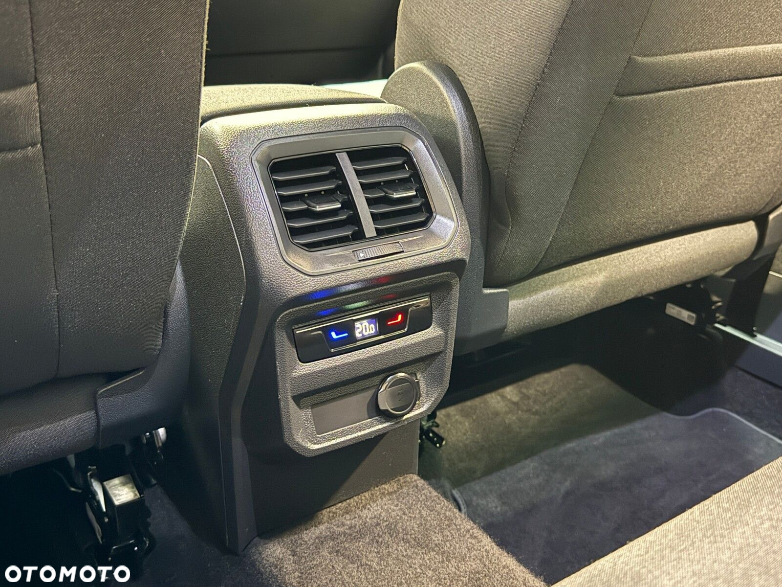 Volkswagen Tiguan 1.5 TSI EVO Life DSG - 22