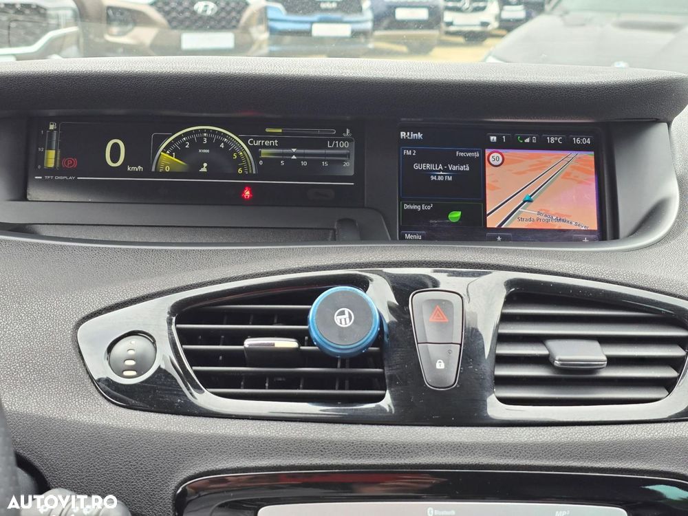 Renault Grand Scenic - 14