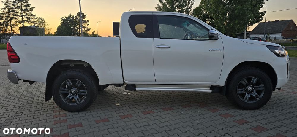 Toyota Hilux 4x4 Extra Cab Duty Comfort - 19