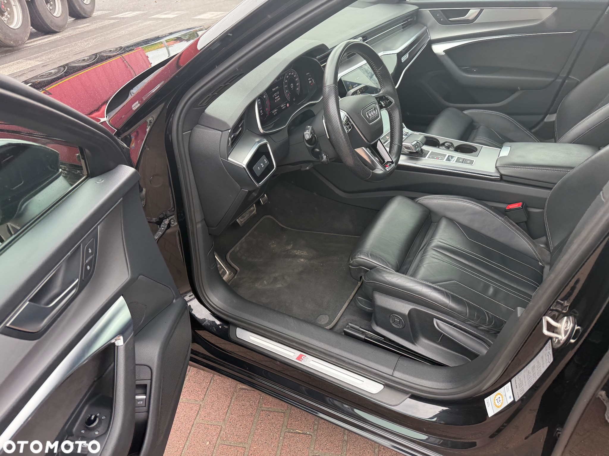 Audi A6 55 TFSI quattro S tronic S line - 12
