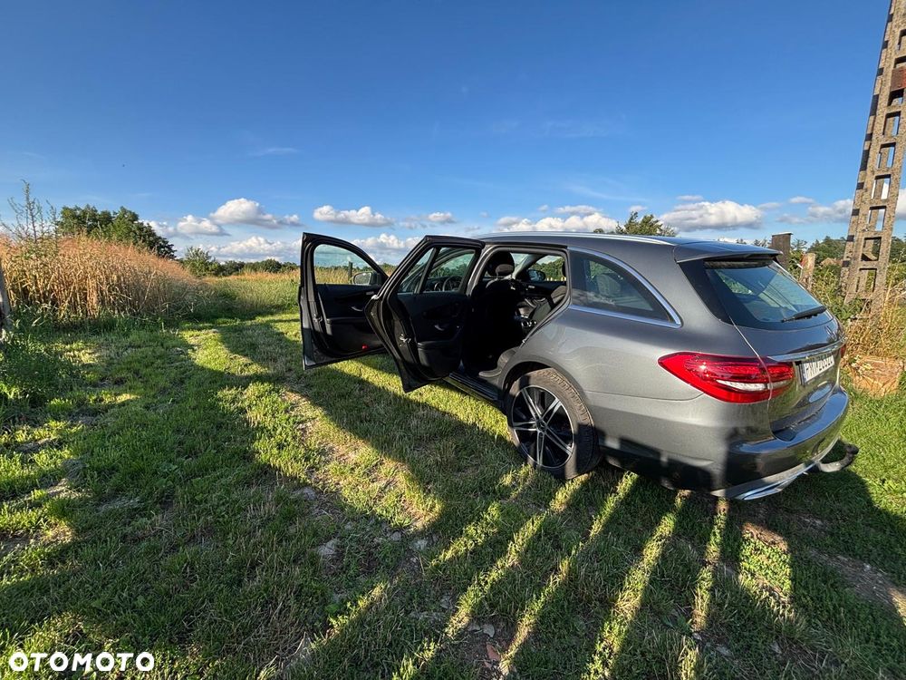 Mercedes-Benz Klasa C 200 d T 9G-TRONIC Avantgarde - 2