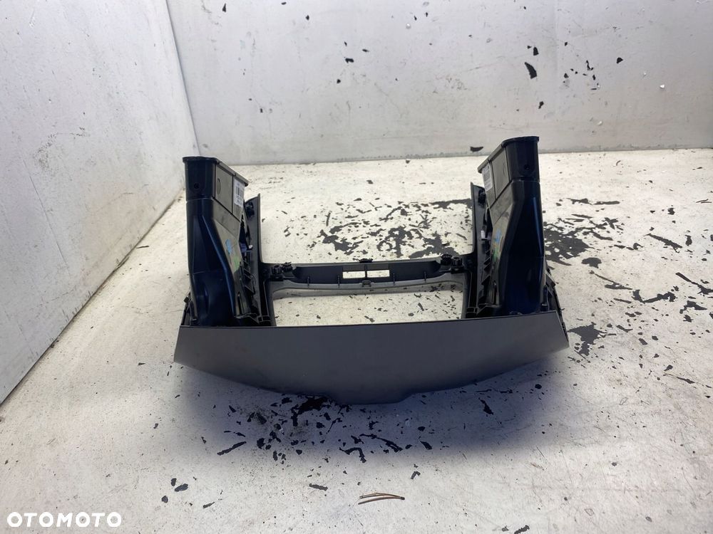 FORD TRANSIT CONNECT MK2 KRATKI NAWIEWU PANELU ŚRODKOWEGO - 8