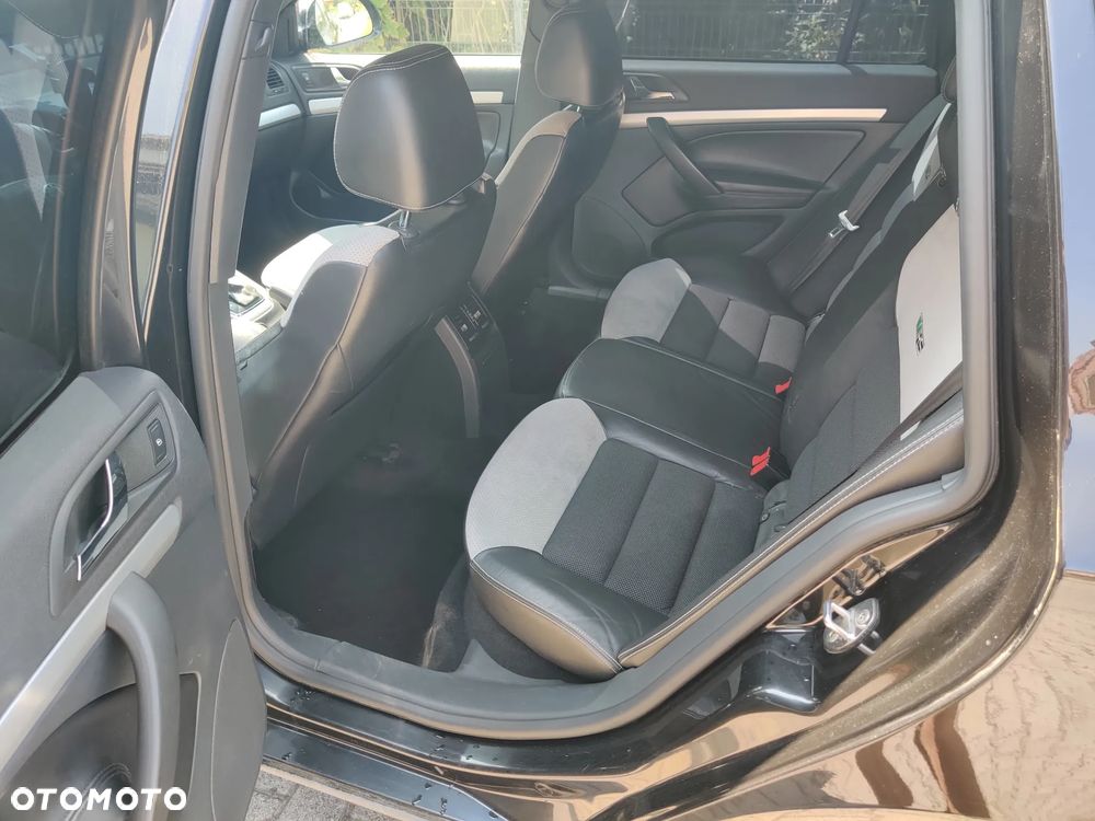 Skoda Octavia 2.0 TDI DPF DSG RS - 8