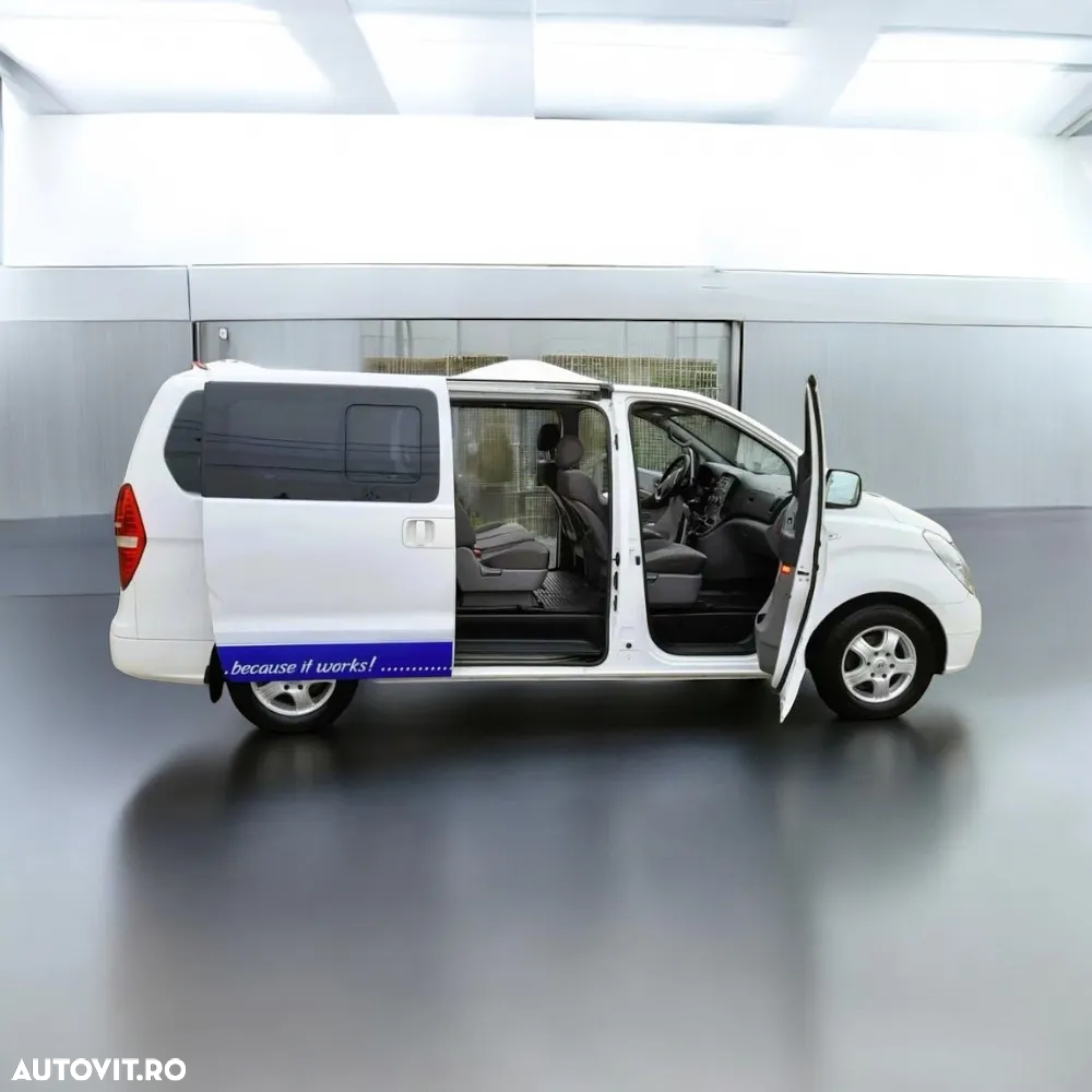 Hyundai H-1 2.5 CRDi Travel Comfort - 5
