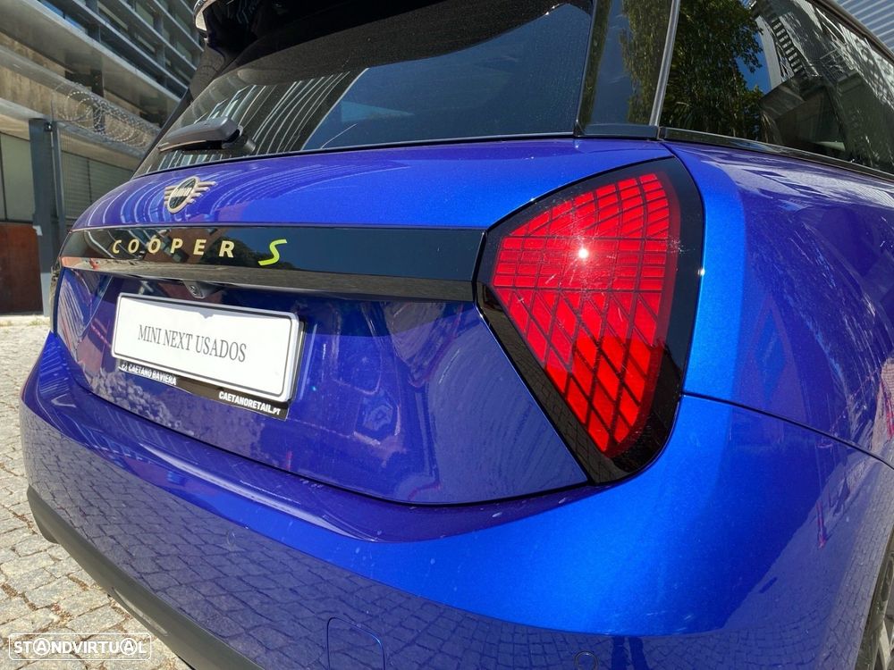 MINI 3 Portas Cooper SE Classic M - 21