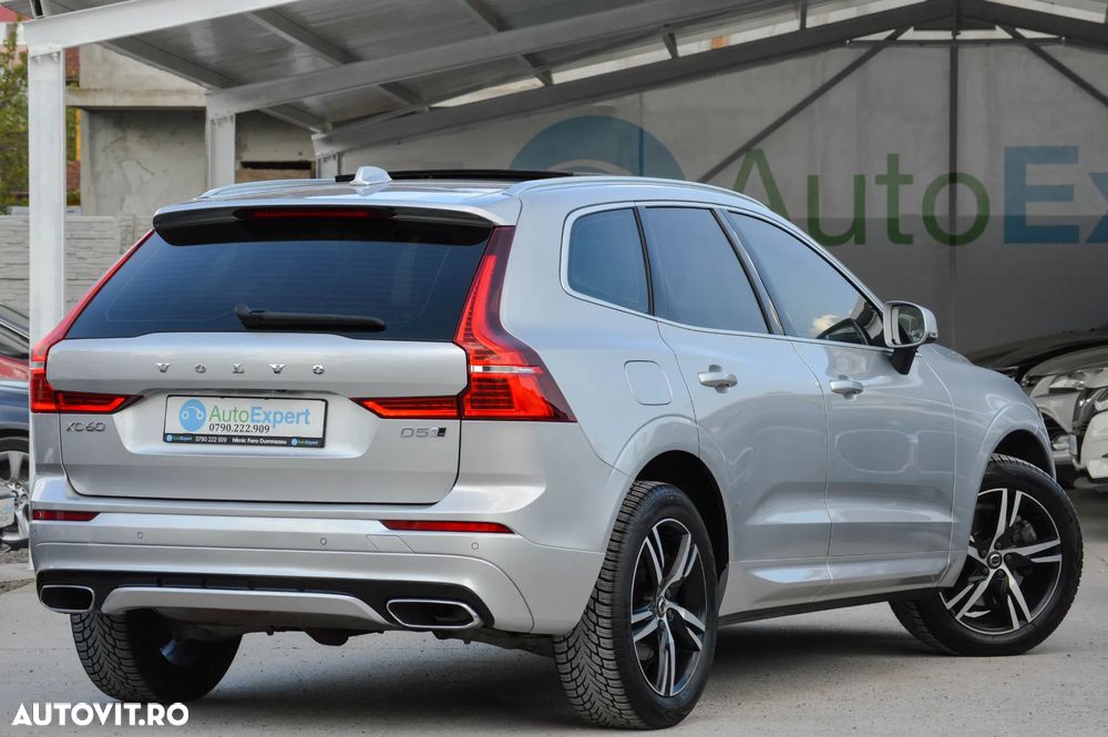 Volvo XC 60 D5 AWD R-Design - 17