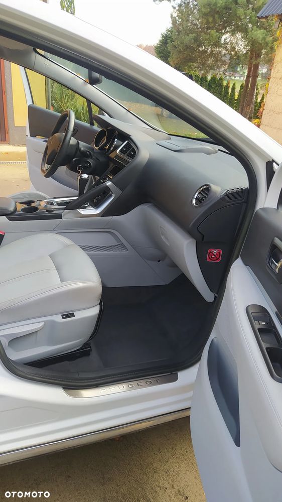 Peugeot 3008 2.0 HDi Premium - 10