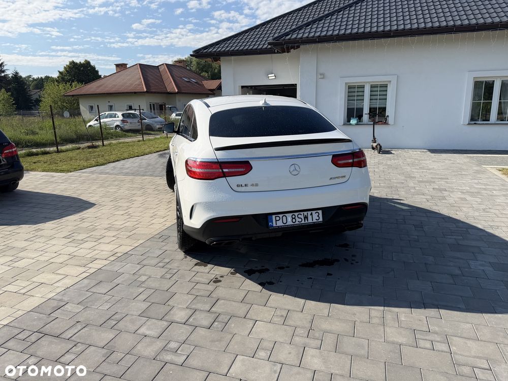 Mercedes-Benz GLE - 4