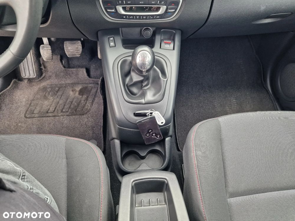 Renault Scenic 1.5 dCi Expression - 22