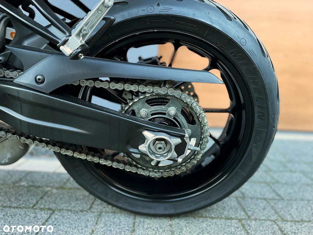 Yamaha MT - 11