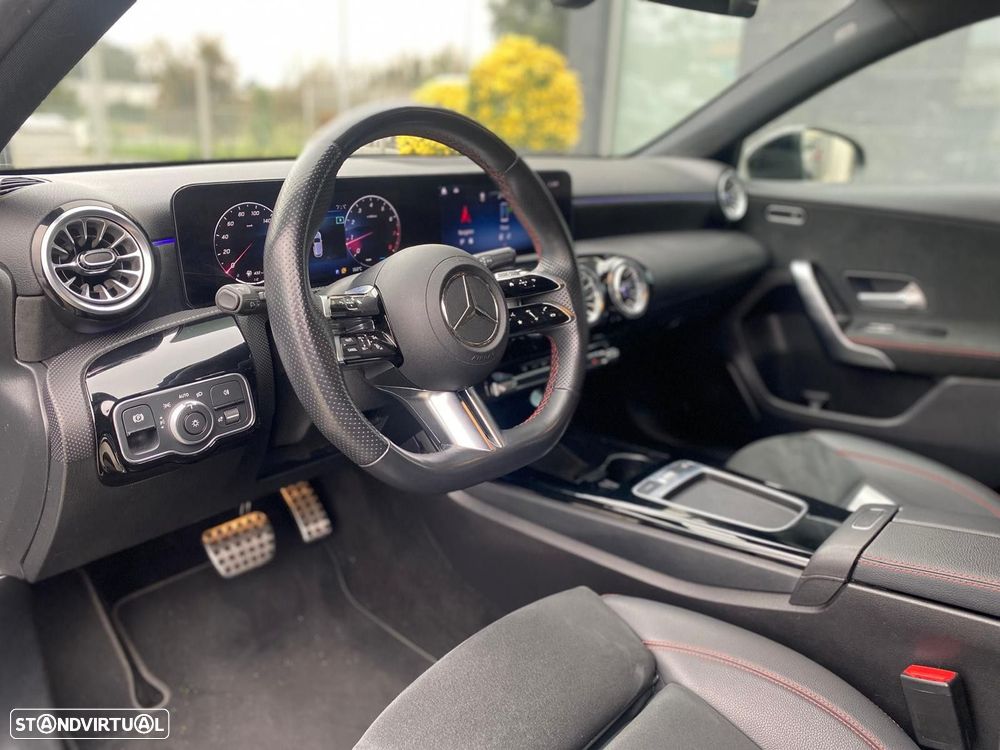 Mercedes-Benz A 200 AMG Line Aut. - 12