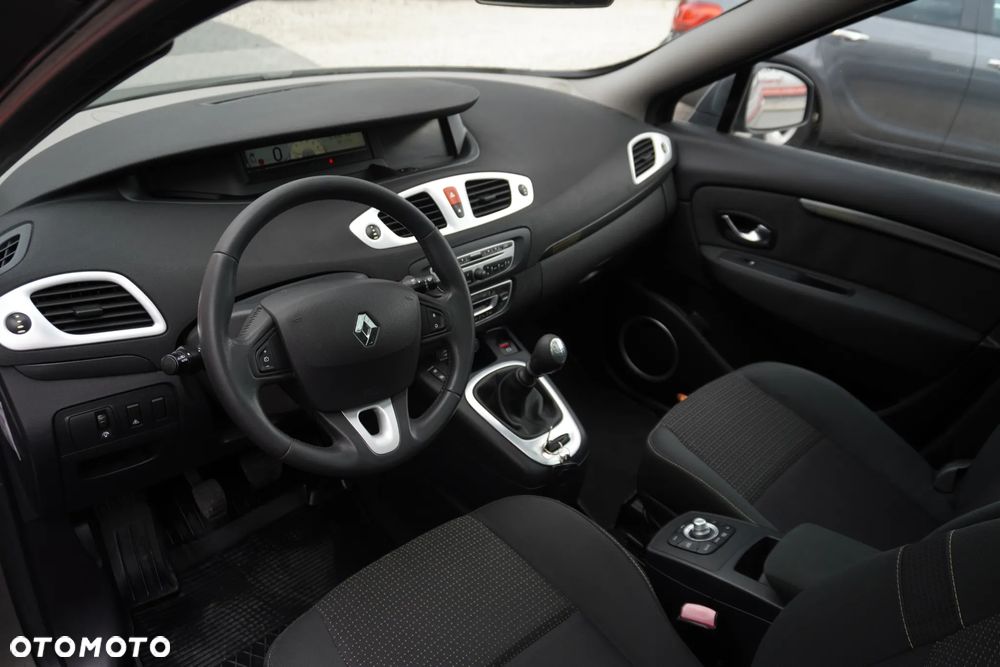 Renault Grand Scenic TCe 130 Luxe - 21