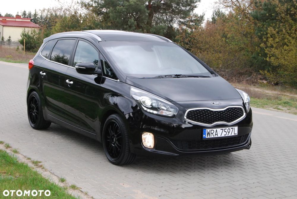 Kia Carens 1.7 CRDi 141 Dream Team Edition - 3