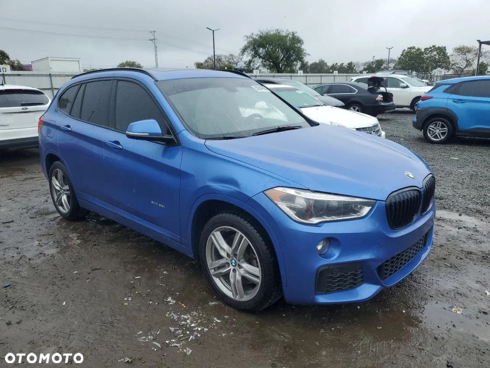 BMW X1 - 1
