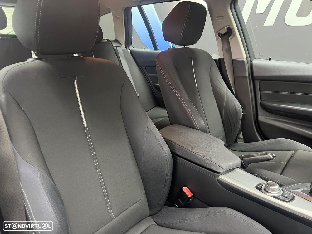 BMW 318 d Touring Navigation Sport Auto - 44