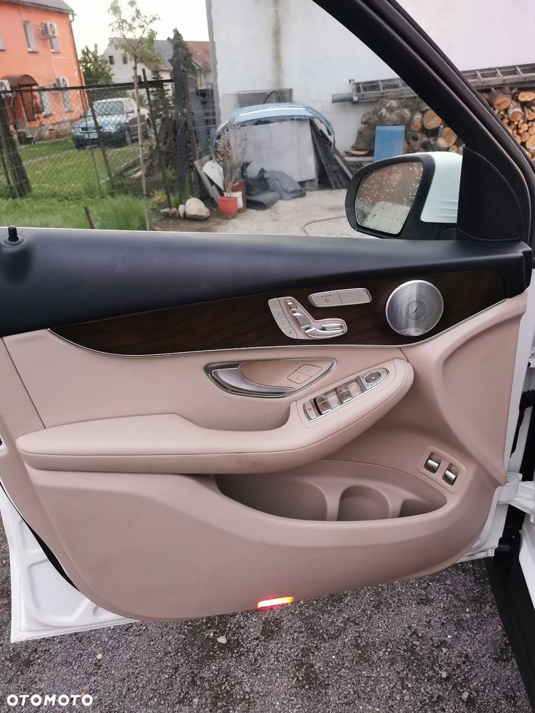 Mercedes-Benz GLC - 15