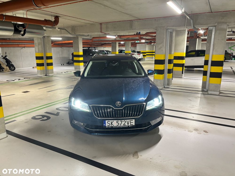 Skoda Superb 2.0 TDI Ambition - 1