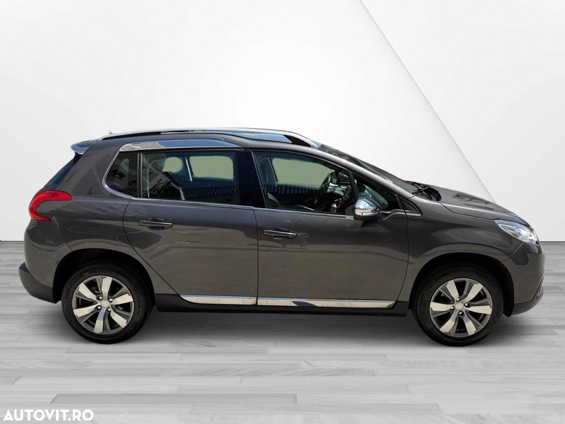 Peugeot 2008 1.2 VTi Allure - 4