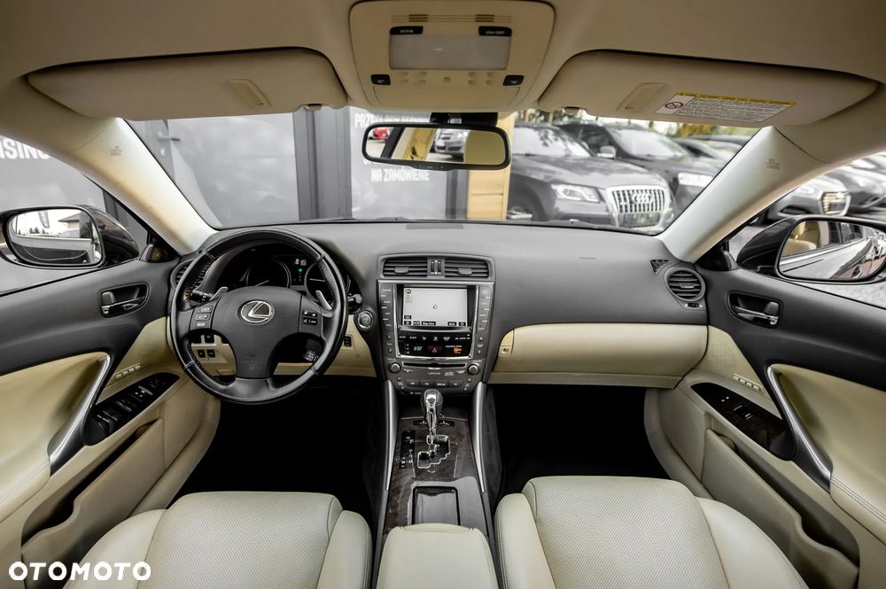 Lexus IS 250 Executive Line - 24