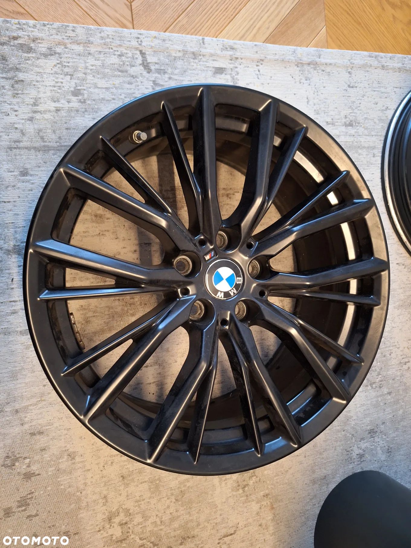 Oryginalne felgi BMW 18” M Performance Double Spoke 796M Seria 3 (G20/G21), 4 (G22/G23) - 1