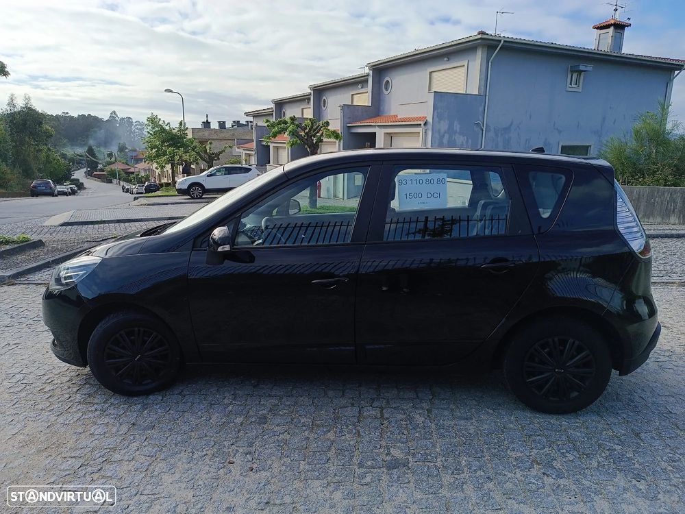 Renault Scénic 1.5 dCi Dynamique S - 4