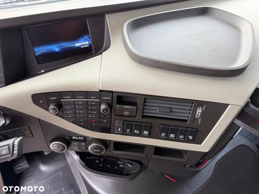 Volvo FH 500 ALUFELGI / HYDRAULIKA HYVA DWUOBWODOWA / TYLKO 577 153 KM PRZEBIEGU / ŁADNE OPONY / KSENONY / LED / BARDZO ŁADNY STAN / 3 SZTUKI !! - 30