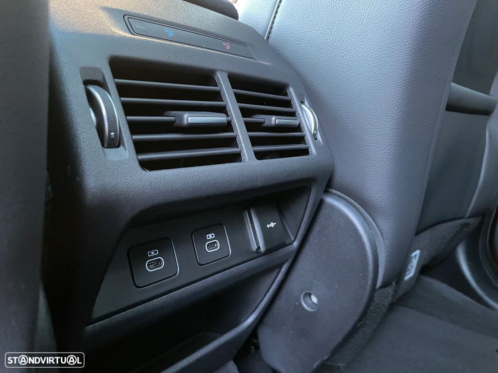 Land Rover Discovery Sport - 34