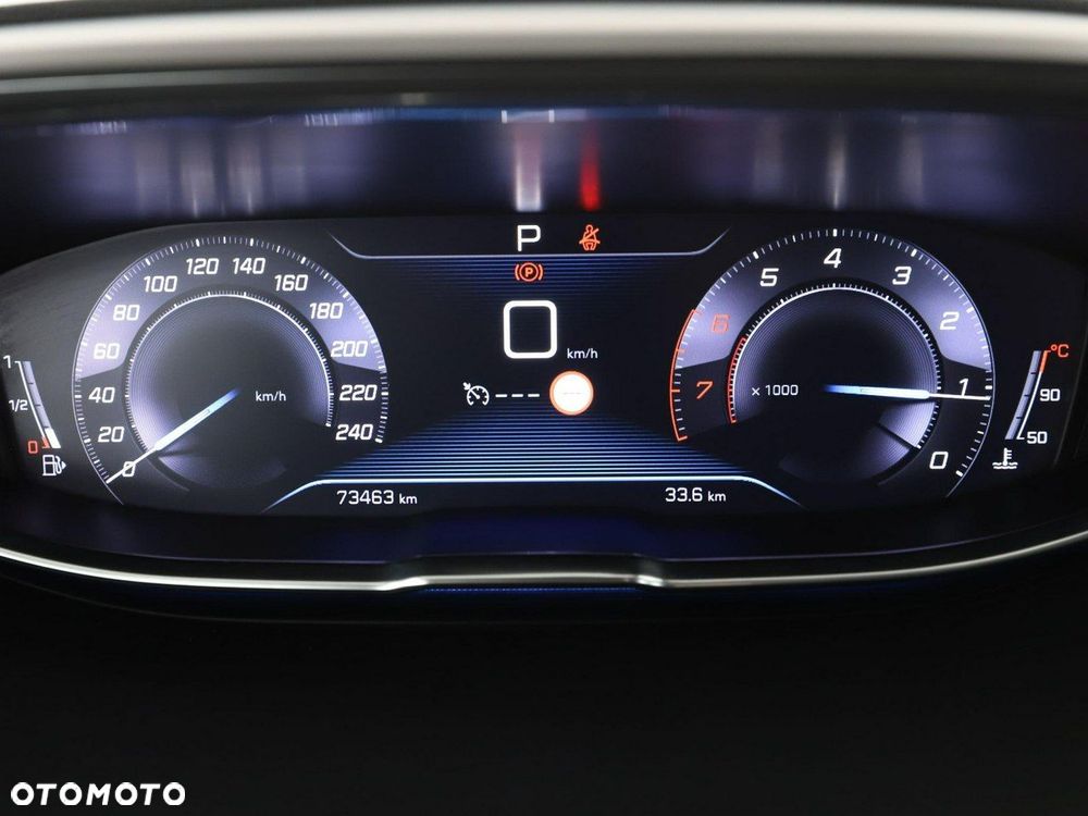 Peugeot 5008 1.2 PureTech Active S&S EAT6 - 22