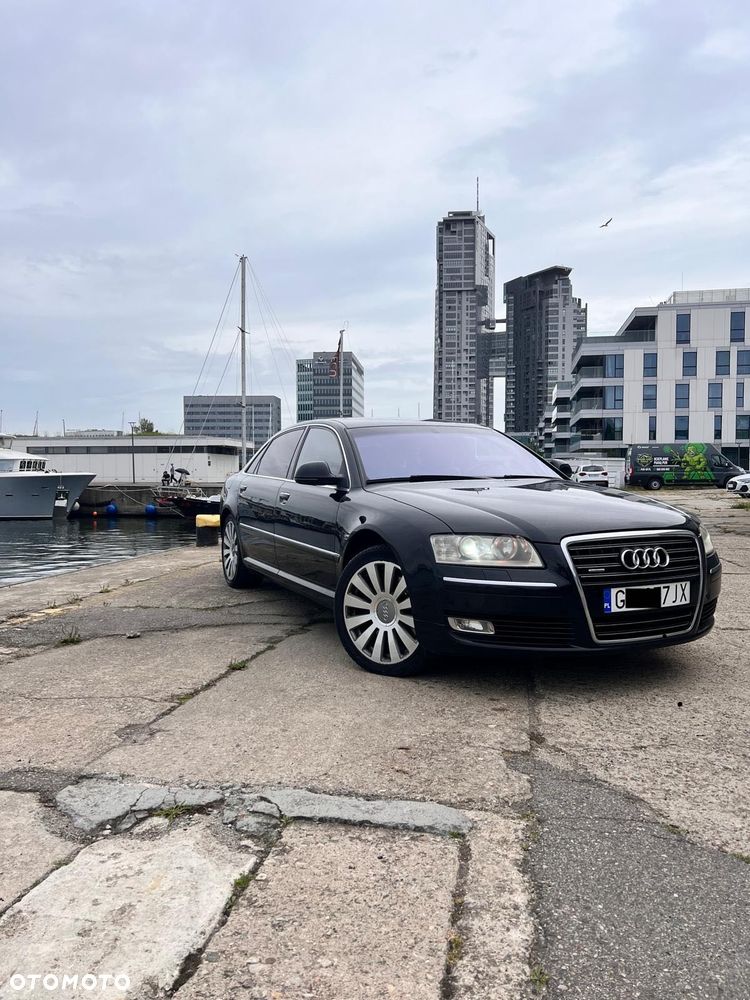 Audi A8 - 1
