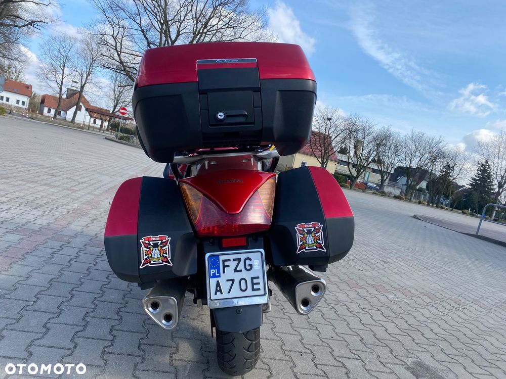 Honda ST - 5