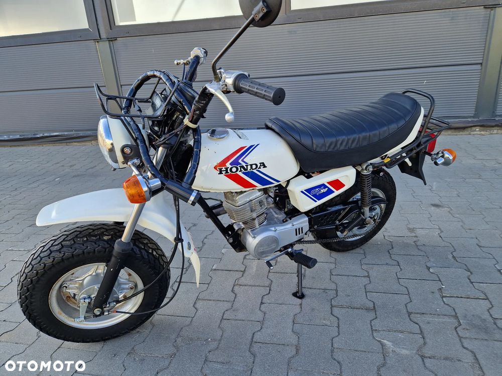 Honda CB - 9