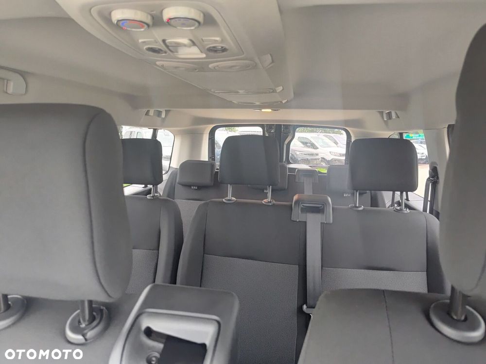 Opel Vivaro - 29