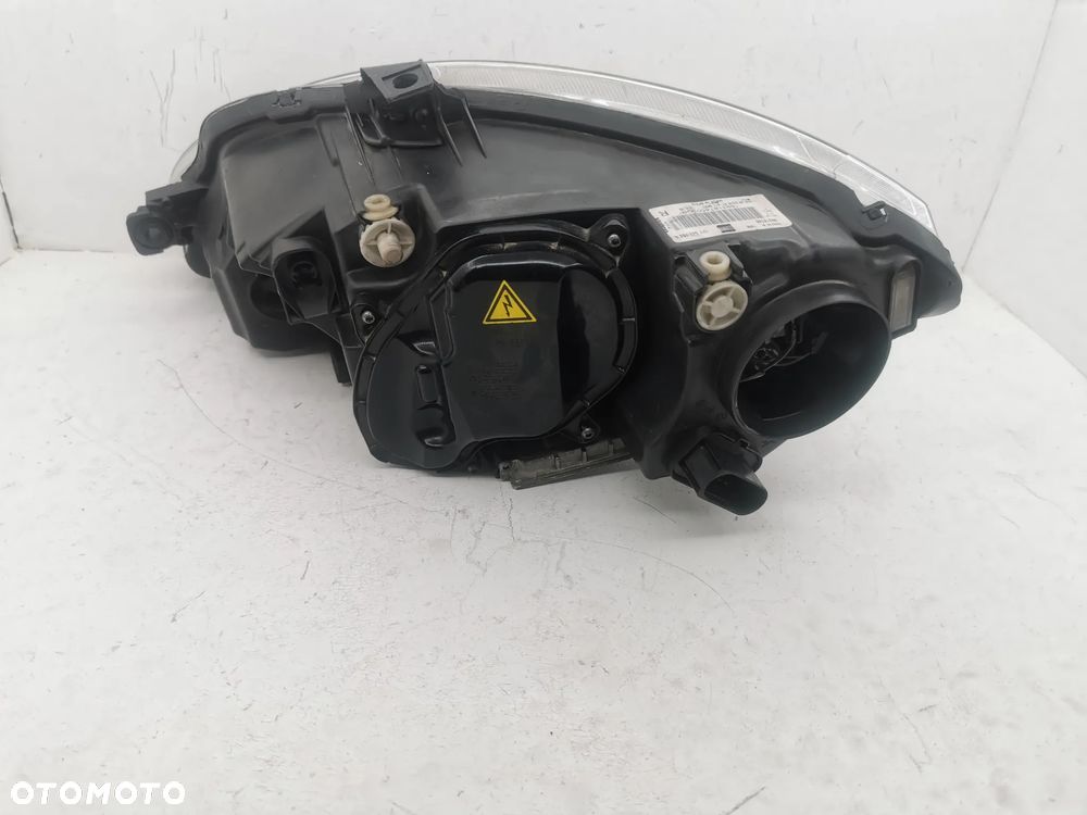 Lampa prawa Xenon Seat Leon 2 II  Altea toledo 1P1941754a  89318745 - 12
