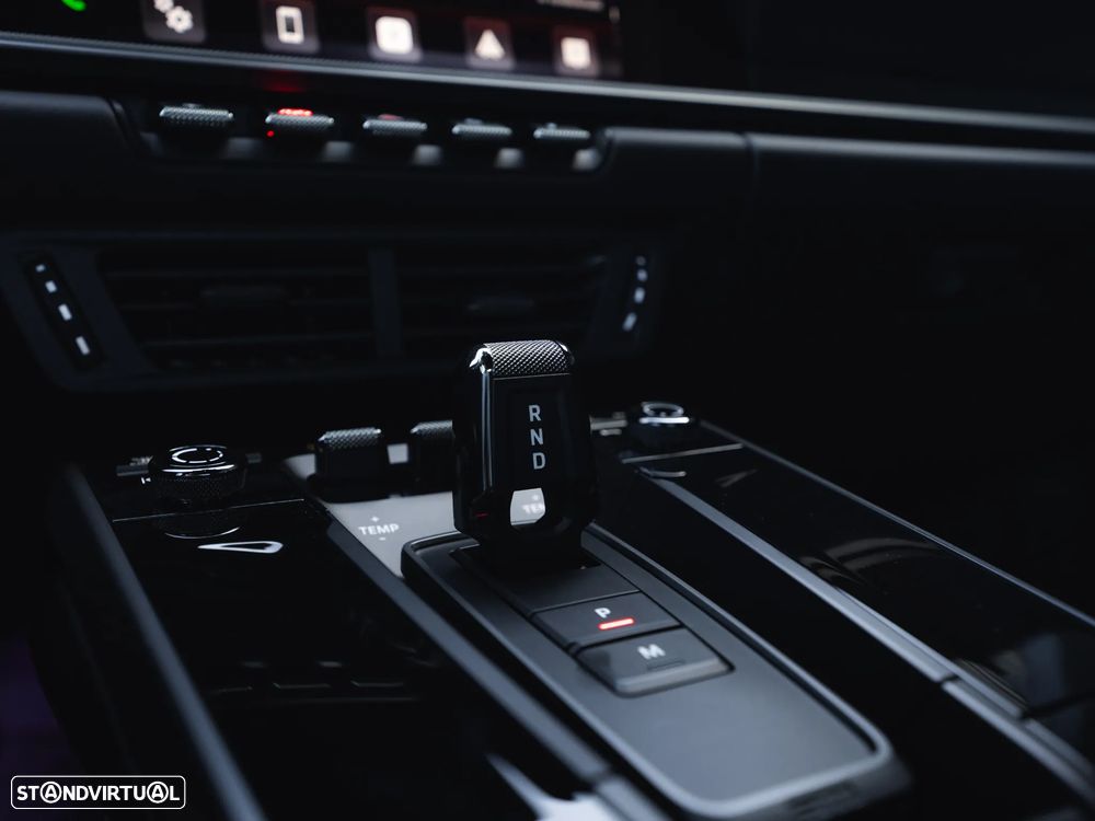 Porsche 911 (992) Carrera - 34