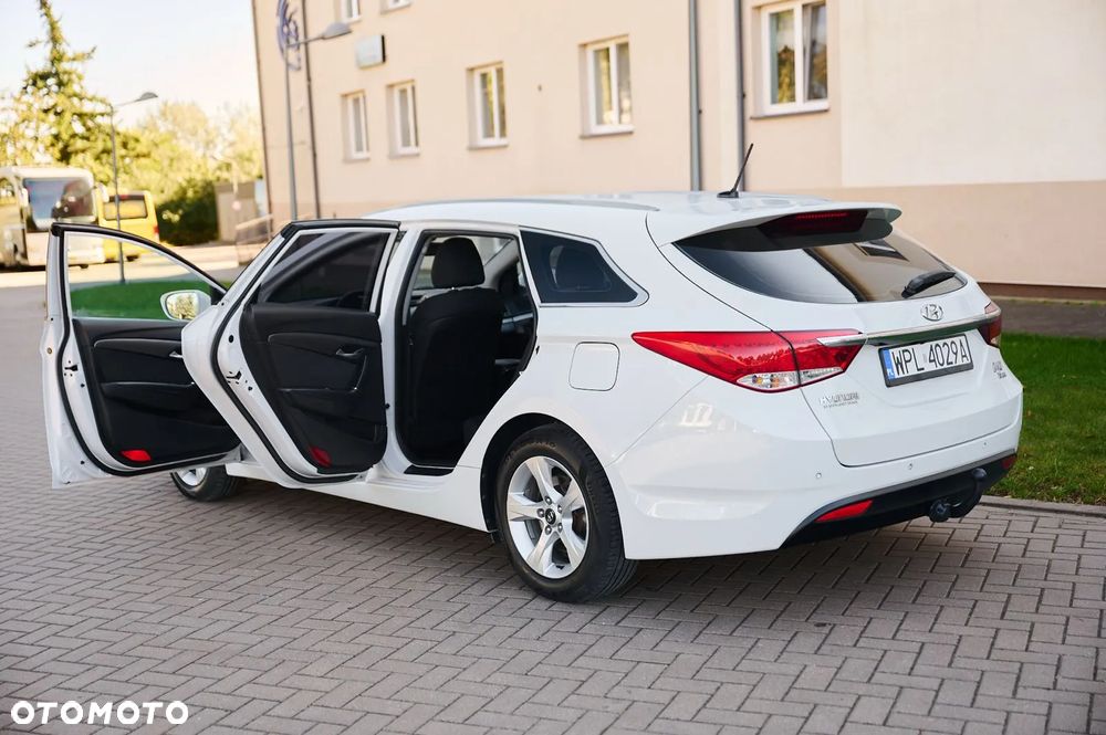 Hyundai i40 i40cw 1.7 CRDi blue Style - 17