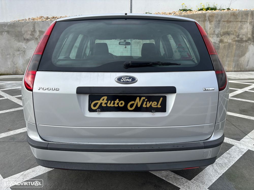 Ford Focus SW 1.6 TDCi Titanium - 11