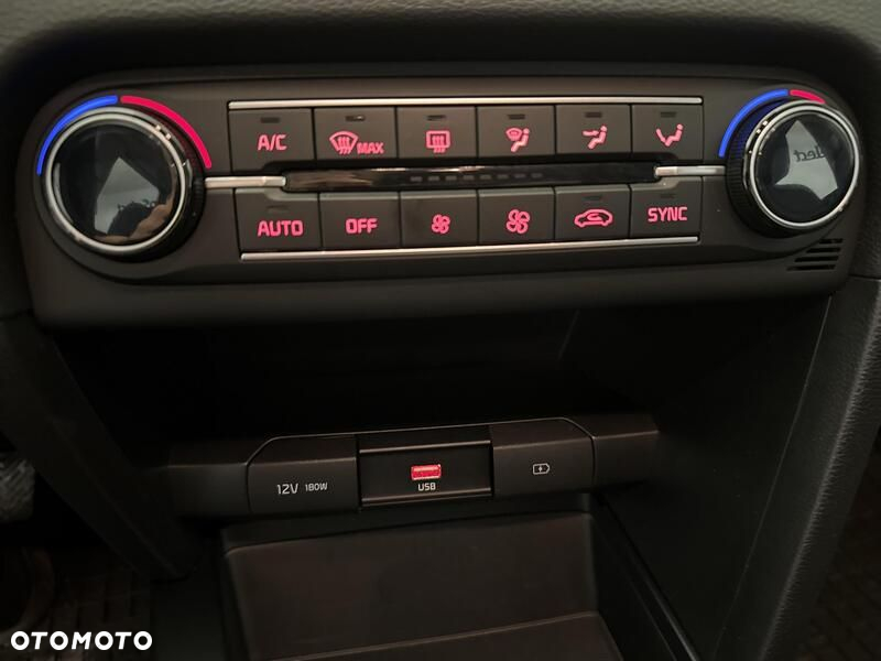 Kia Ceed 1.5 T-GDI M - 16