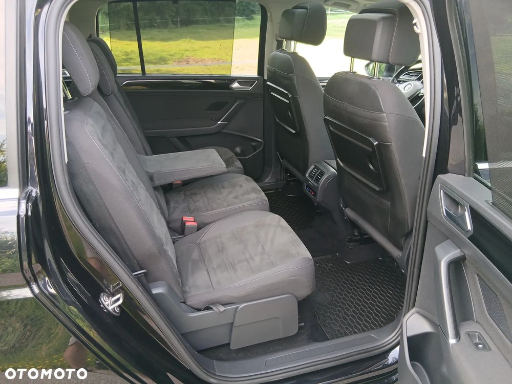 Volkswagen Touran 2.0 TDI SCR DSG Highline - 13