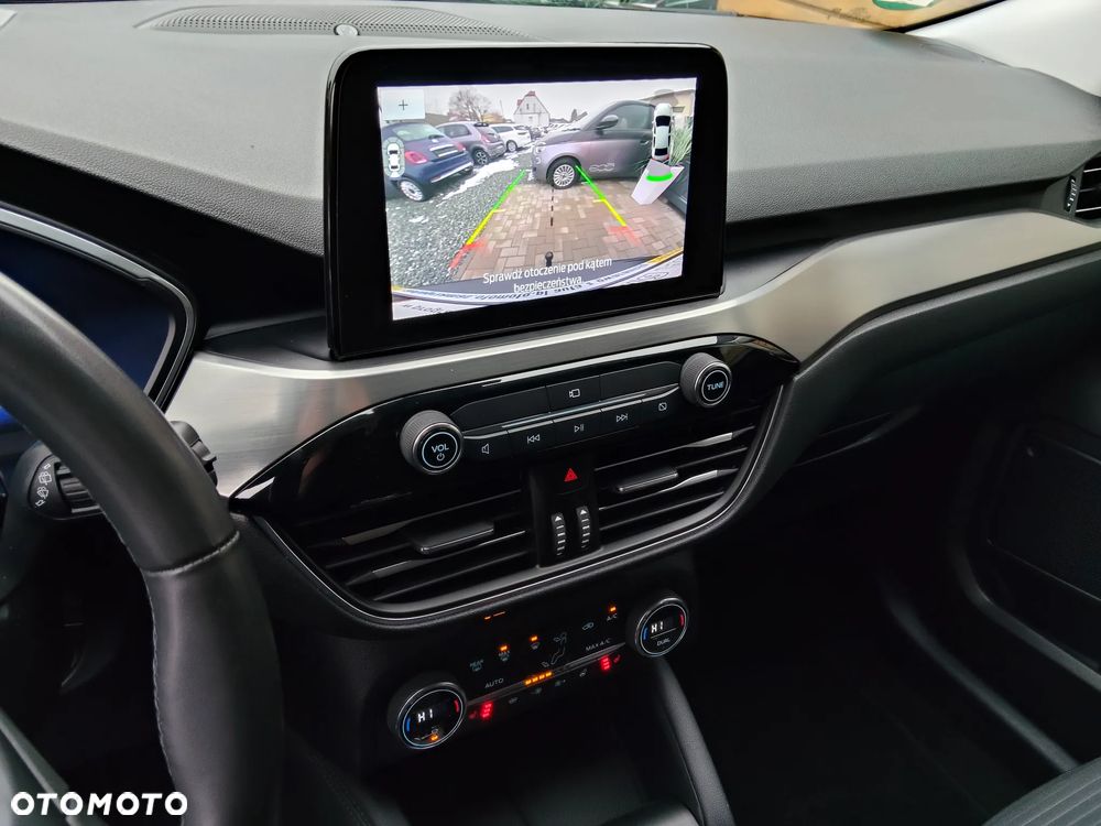 Ford Kuga 2.0 EcoBlue 4x4 TITANIUM X - 21