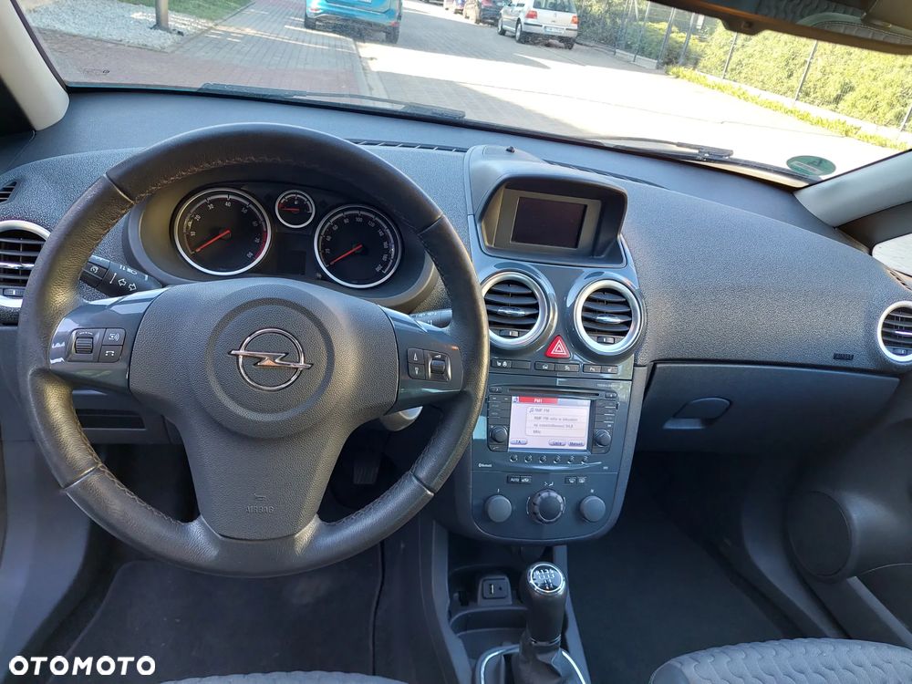 Opel Corsa 1.4 16V Color Edition - 16