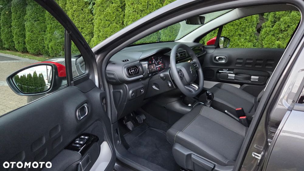 Citroën C3 1.2 PureTech Shine - 10