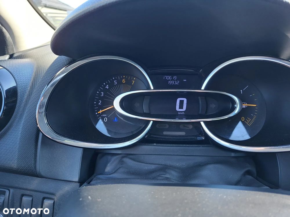 Renault Clio 1.2 16V Expression - 5