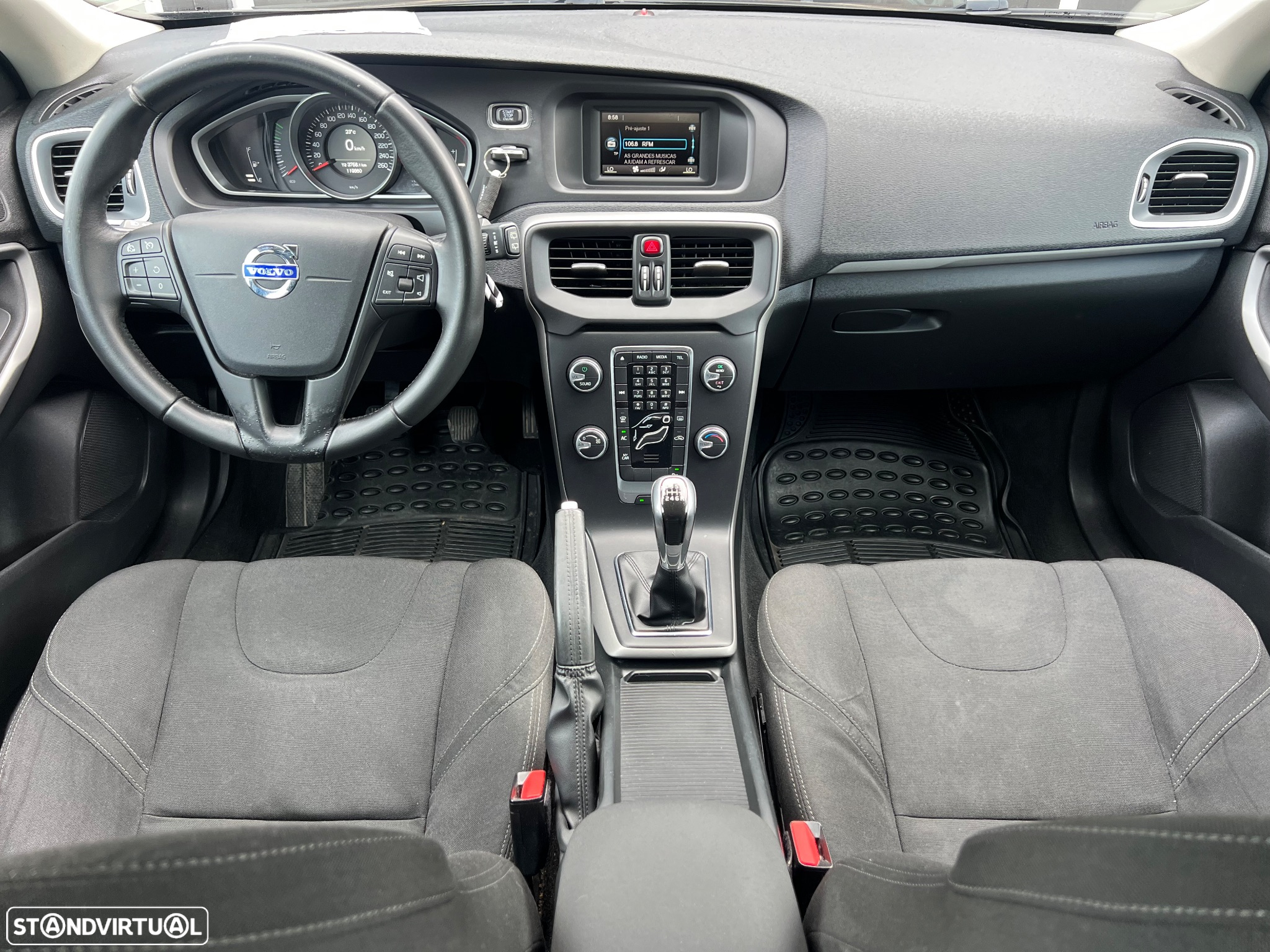Volvo V40 2.0 D2 Momentum - 10