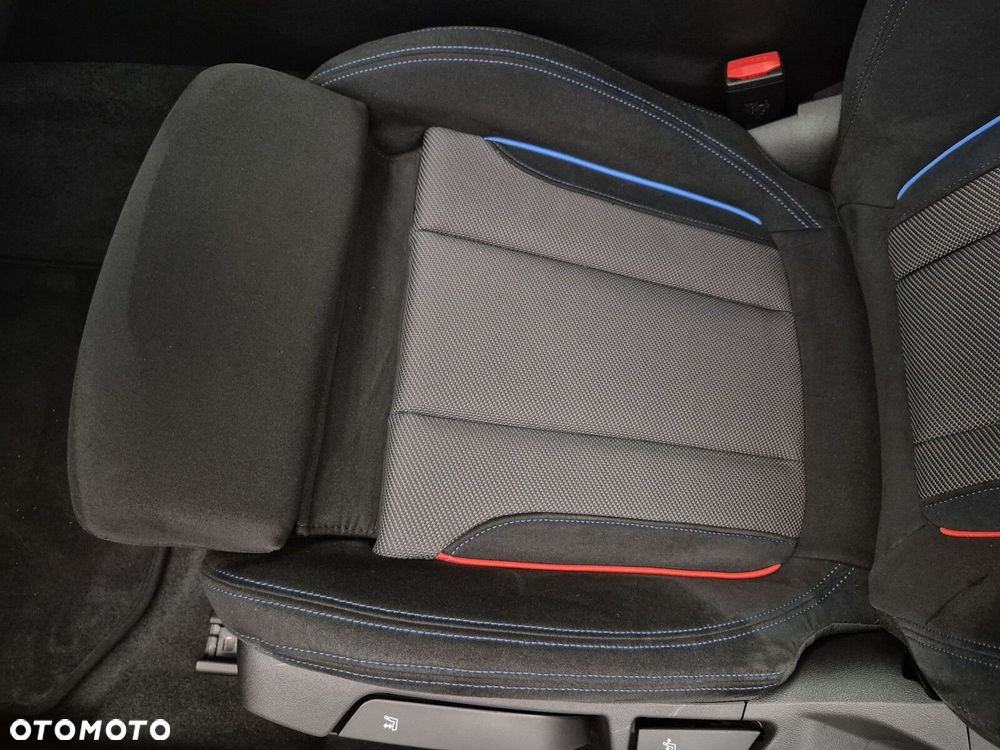 BMW Seria 2 220i M Sport sport - 10