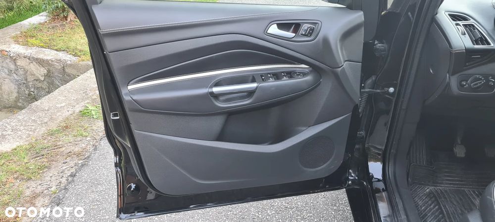 Ford Kuga Vignale 2.0 TDCi FWD - 10