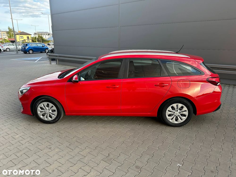 Hyundai i30 1.6 CRDI Intro - 3
