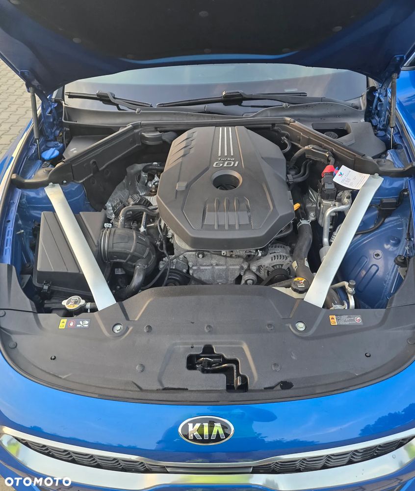 Kia Stinger - 12