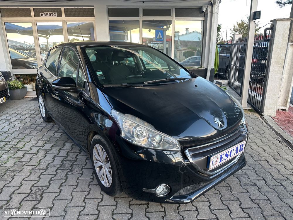 Peugeot 208 1.6 e-HDi Allure 95g - 4